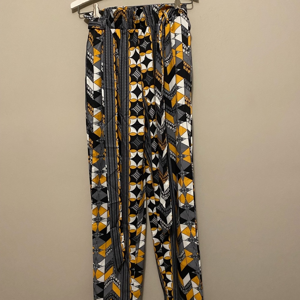 Fun pants! - Picture 3 of 3